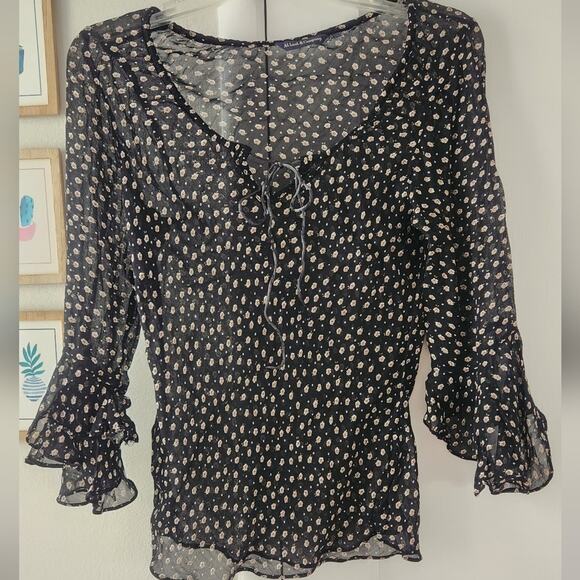 At Last & Co. Women's Sheer floral blouse with ruffled sleeves medium - Picture 1 of 8